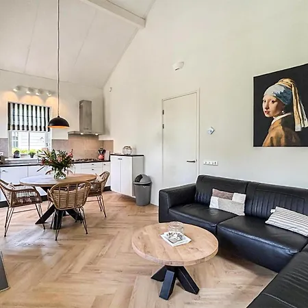 2 Bedroom Beautiful In 펜션