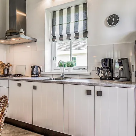 2 Bedroom Beautiful In *