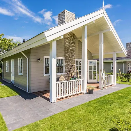 2 Bedroom Beautiful In